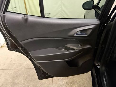 Used 2024 Chevrolet Trax RS w/ Driver Confidence Package FWD image 18