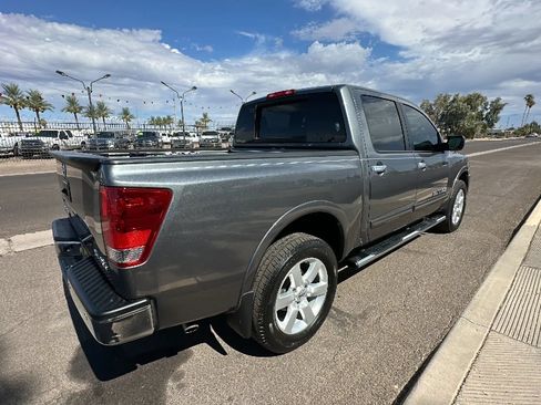 Used 2013 Nissan Titan SL AWD/4WD image 5
