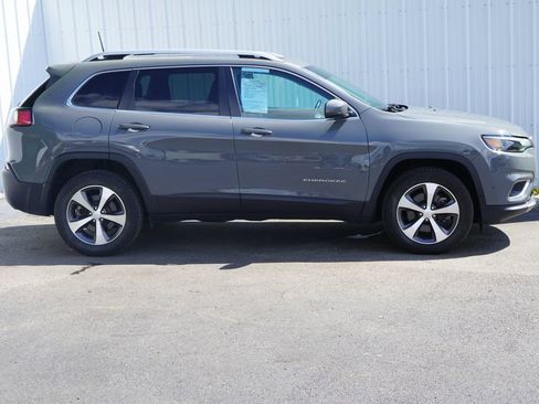 Used 2021 Jeep Cherokee Limited AWD/4WD image 2