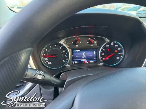 Used 2020 Chevrolet Equinox LT image 11