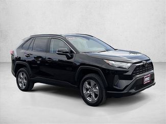 Used 2025 Toyota RAV4 XLE AWD/4WD video 3