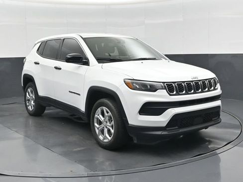 Used 2025 Jeep Compass Sport AWD/4WD image 1