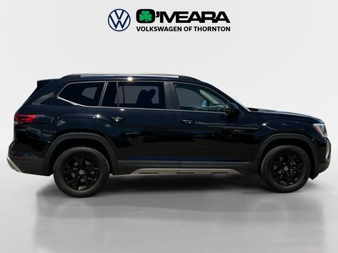 Used 2024 Volkswagen Atlas Peak Edition SE AWD/4WD image 6