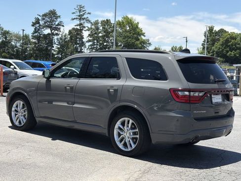 Used 2024 Dodge Durango GT RWD image 3