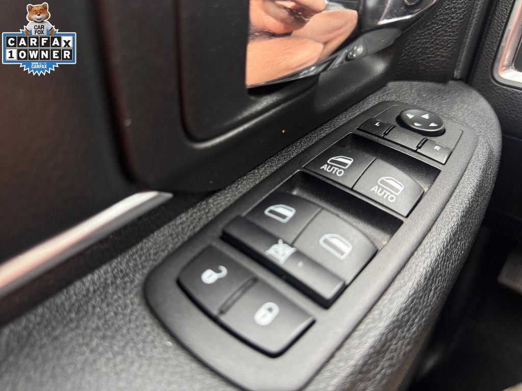 Used 2024 RAM 1500 Warlock AWD/4WD image 28