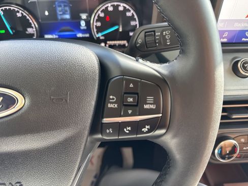 Certified 2024 Ford Maverick Lariat FWD image 32