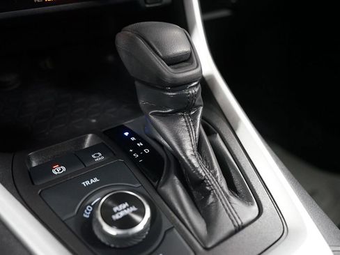 Certified 2024 Toyota RAV4 LE AWD/4WD image 21
