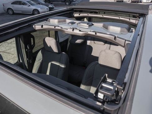 New 2026 Jeep Wrangler Sport S image 7