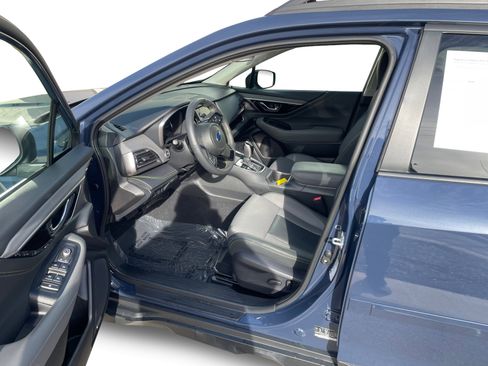 Certified 2025 Subaru Outback Onyx Edition XT image 2