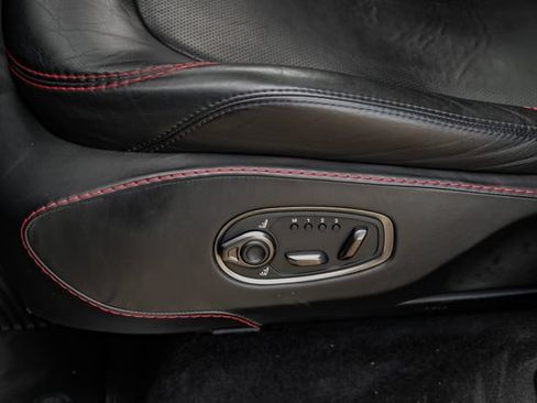 Used 2021 Aston Martin DBX AWD/4WD image 43