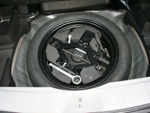 Used 2013 Subaru Forester 2.5X Limited image 37