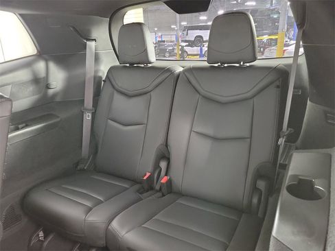 Certified 2024 Cadillac XT6 Premium Luxury w/ Technology Package image 11