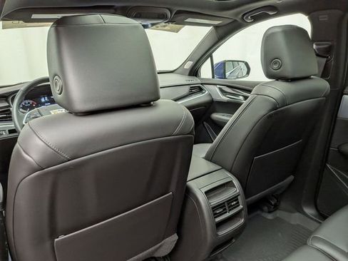 Certified 2023 Cadillac XT5 Premium Luxury w/ LPO, Floor Liner Package image 23