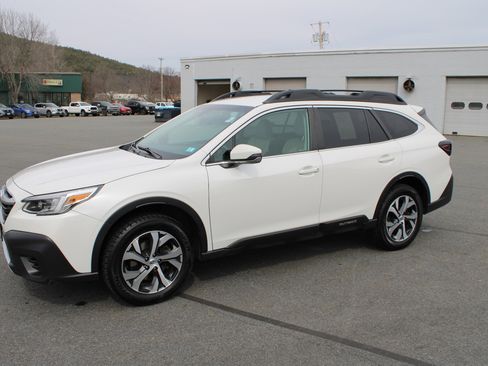 Used 2022 Subaru Outback Limited AWD/4WD image 6