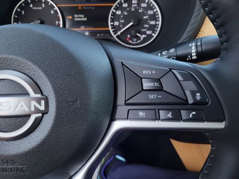 New 2025 Nissan Sentra SV w/ SV Premium Package image 15