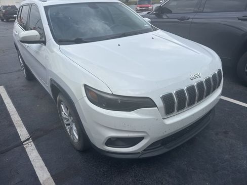 Used 2019 Jeep Cherokee Latitude w/ Popular Appearance Group FWD image 5