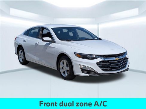 Used 2024 Chevrolet Malibu LT FWD image 9