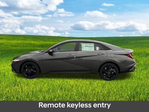 New 2026 Hyundai Elantra SEL Sport image 3