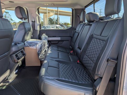 New 2026 Ford F250 Lariat w/ Black Appearance Package AWD/4WD image 26