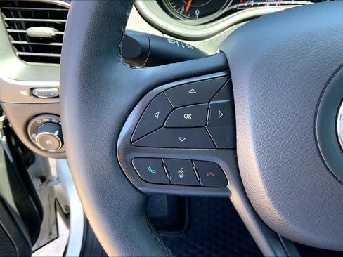 Used 2022 Jeep Cherokee Trailhawk w/ Sun, Sound & Nav Group AWD/4WD image 17