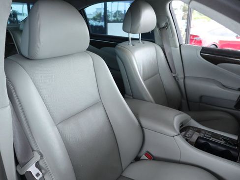 Used 2007 Lexus LS 460 L RWD image 44