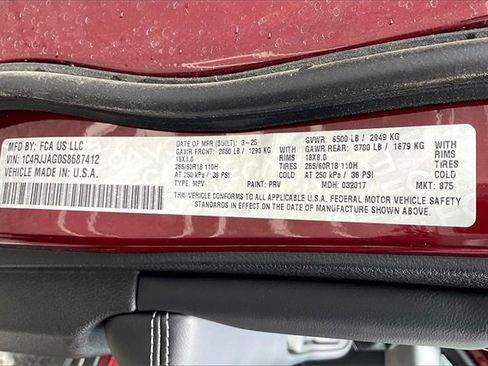 New 2025 Jeep Grand Cherokee L Laredo w/ Luxury Tech Group I image 15