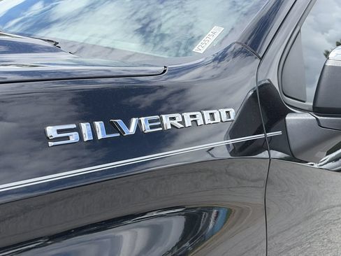 Used 2023 Chevrolet Silverado 1500 LT AWD/4WD image 27