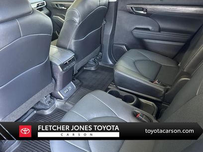 Certified 2024 Toyota Highlander Limited