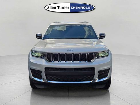 Used 2024 Jeep Grand Cherokee L Laredo w/ Luxury Tech Group I image 8