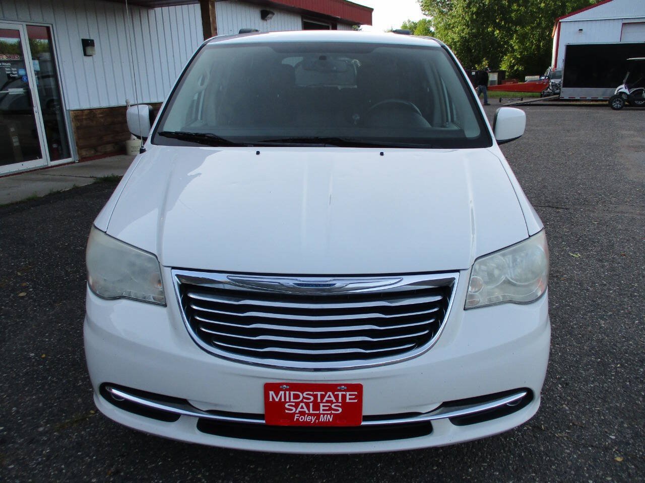 Used 2012 Chrysler Town & Country Touring FWD image 13