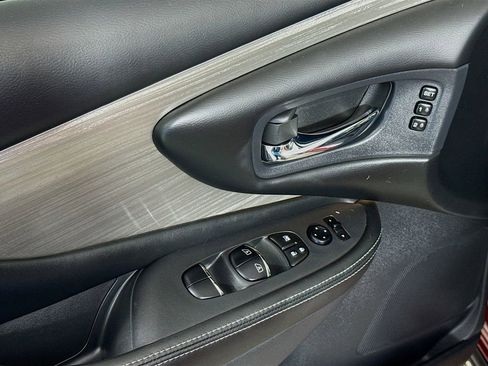 Used 2018 Nissan Murano Platinum FWD image 18