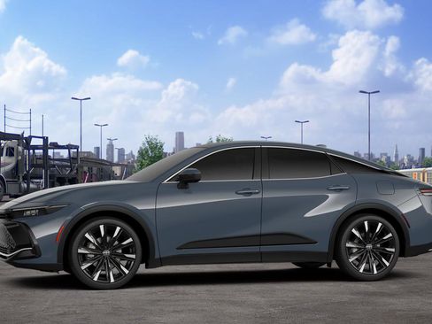 New 2026 Toyota Crown Platinum image 3