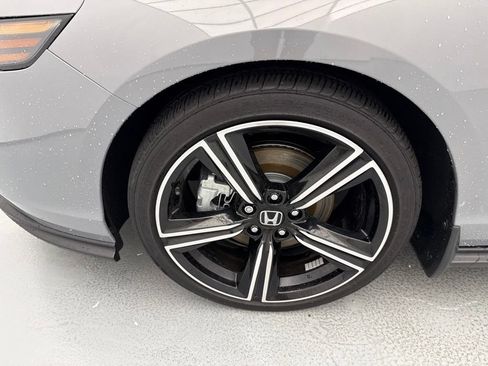 Used 2025 Honda Accord Sport image 4