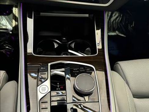 Used 2024 BMW X5 xDrive40i w/ M Sport Package AWD/4WD image 10