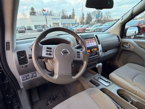 Used 2019 Nissan Frontier SV w/ Value Truck Package image 11