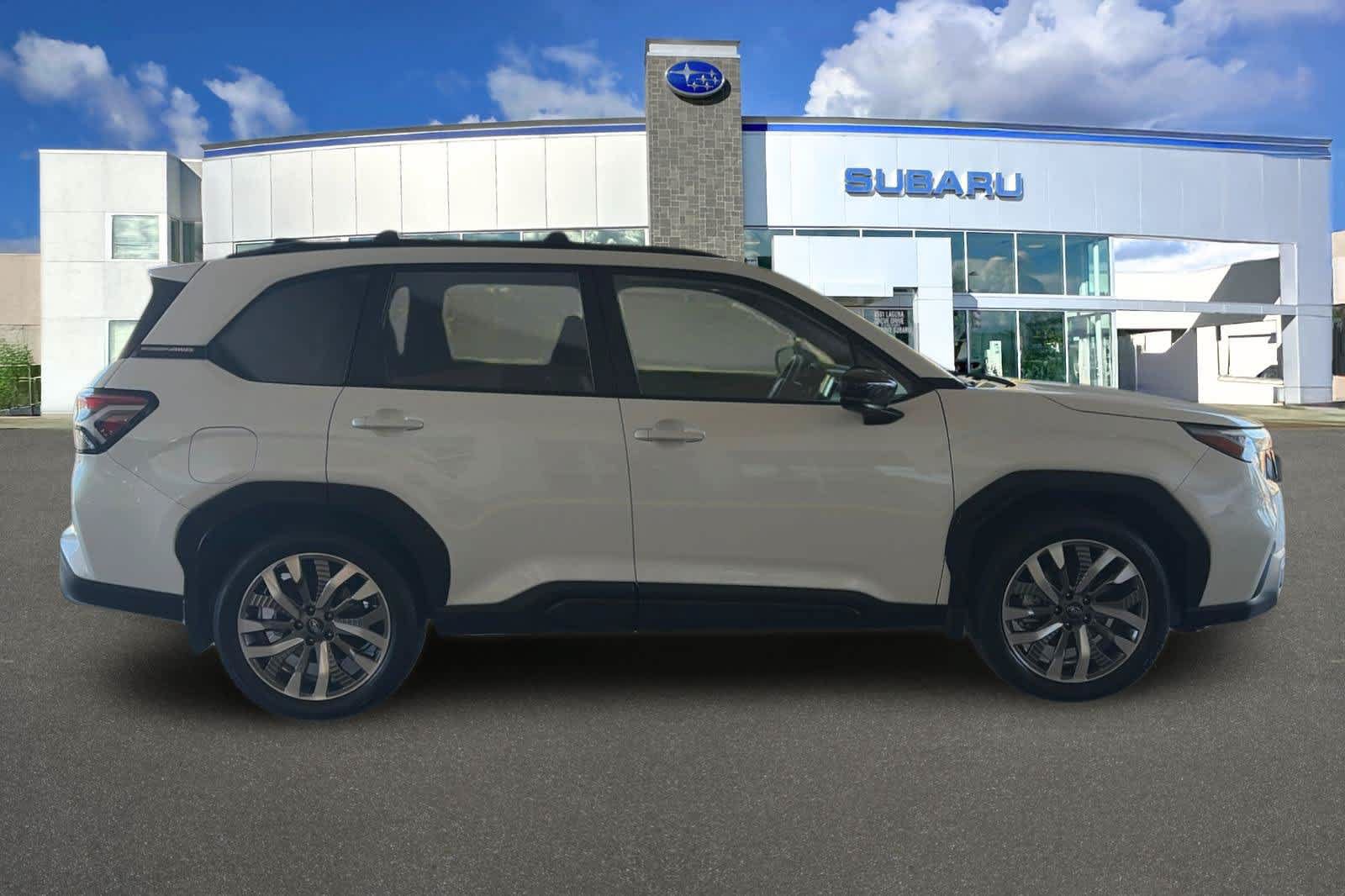 Certified 2025 Subaru Forester Touring AWD/4WD image 6