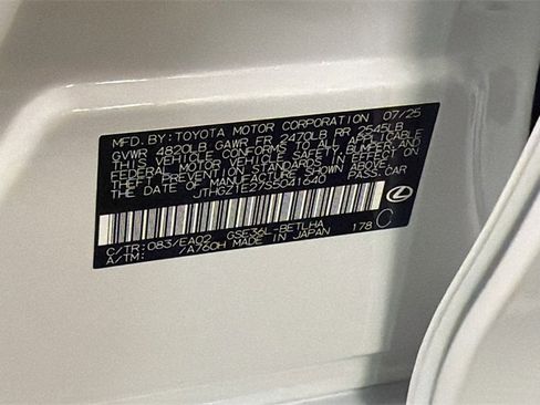 Certified 2025 Lexus IS 350 F Sport image 32