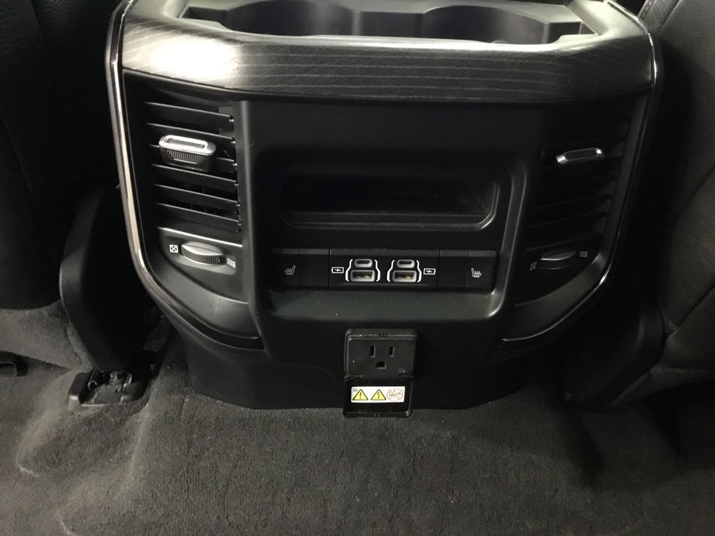 Used 2022 RAM 1500 Limited w/ Body Color Bumper Group AWD/4WD image 39