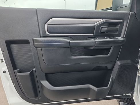 Used 2024 RAM 3500 Tradesman image 11