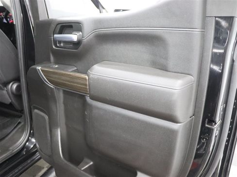 Used 2021 Chevrolet Silverado 1500 LT Trail Boss w/ Convenience Package II AWD/4WD image 23