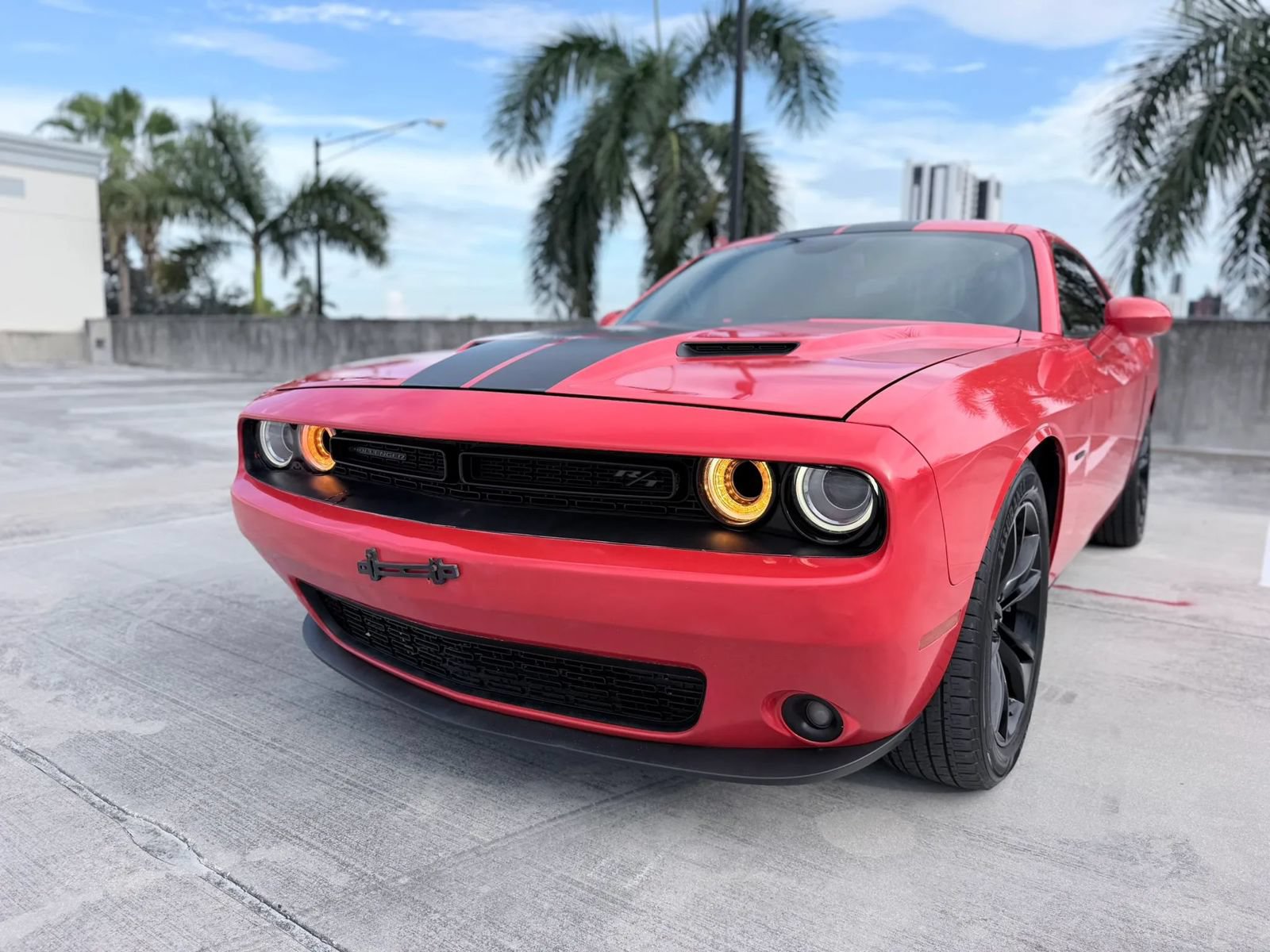 Used 2018 Dodge Challenger R/T w/ Driver Convenience Group RWD image 1