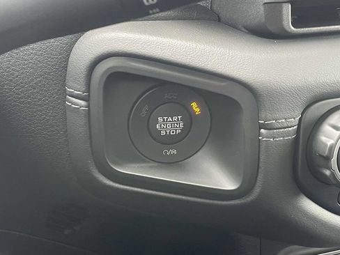 New 2025 Jeep Gladiator Sport w/ Premium Package AWD/4WD image 34