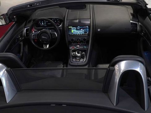 Used 2021 Jaguar F-TYPE R image 22