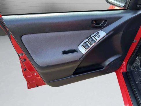 Used 2004 Toyota Matrix image 23