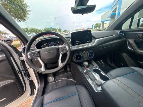 Used 2023 Chevrolet Blazer RS w/ Driver Confidence II Package AWD/4WD image 9