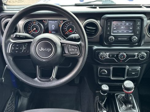Used 2019 Jeep Wrangler Unlimited Sport AWD/4WD image 14
