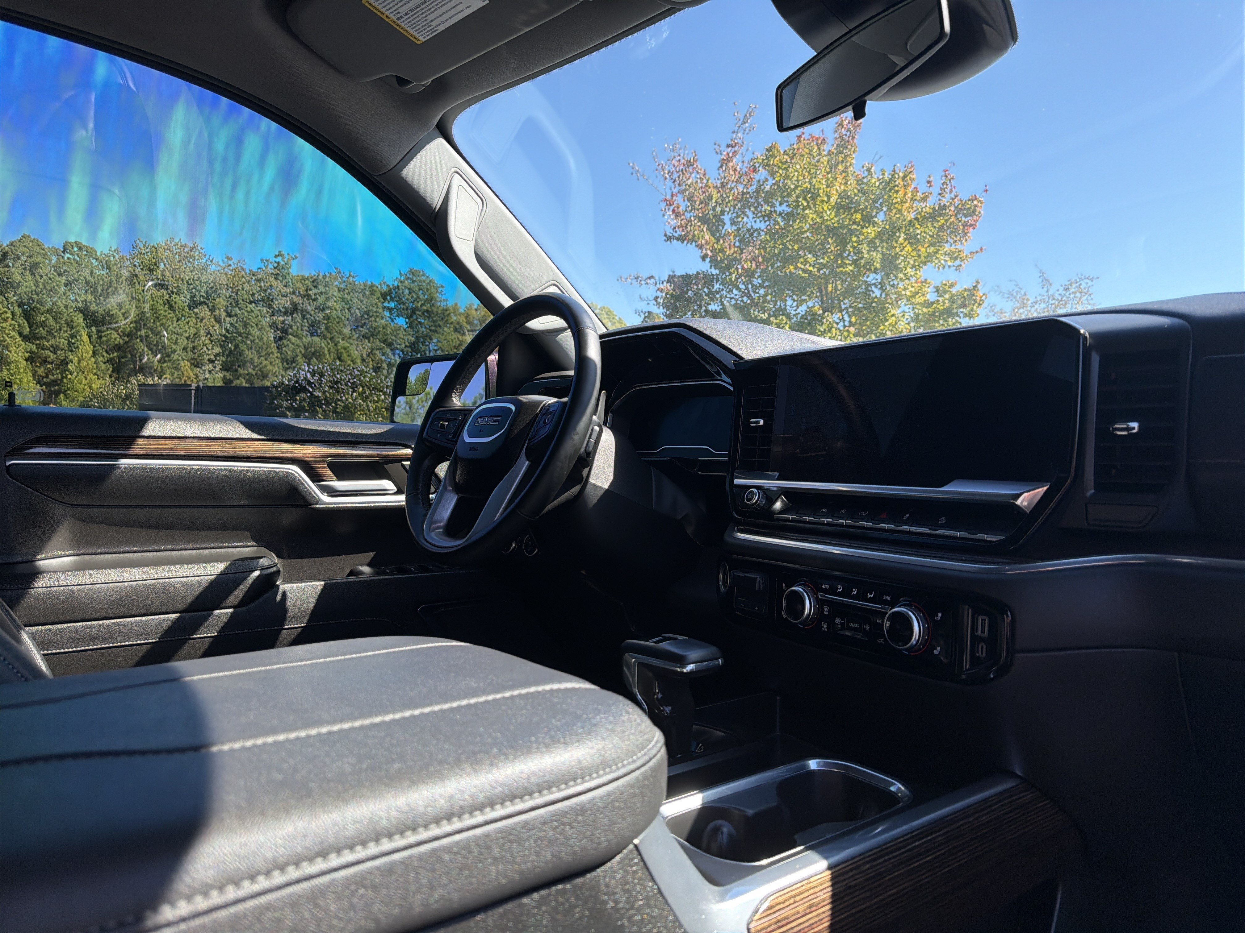 Used 2024 GMC Sierra 1500 Elevation w/ LPO, Elevation Black Package AWD/4WD image 6
