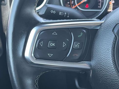 Used 2019 Jeep Wrangler Unlimited Sahara w/ Quick Order Package 24M Moab AWD/4WD image 26