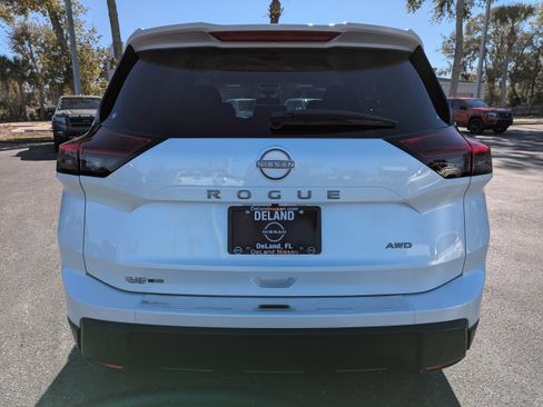 New 2026 Nissan Rogue SV image 5