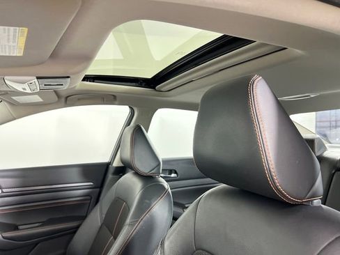 Used 2022 Nissan Altima 2.5 SR w/ Midnight Edition Package image 25